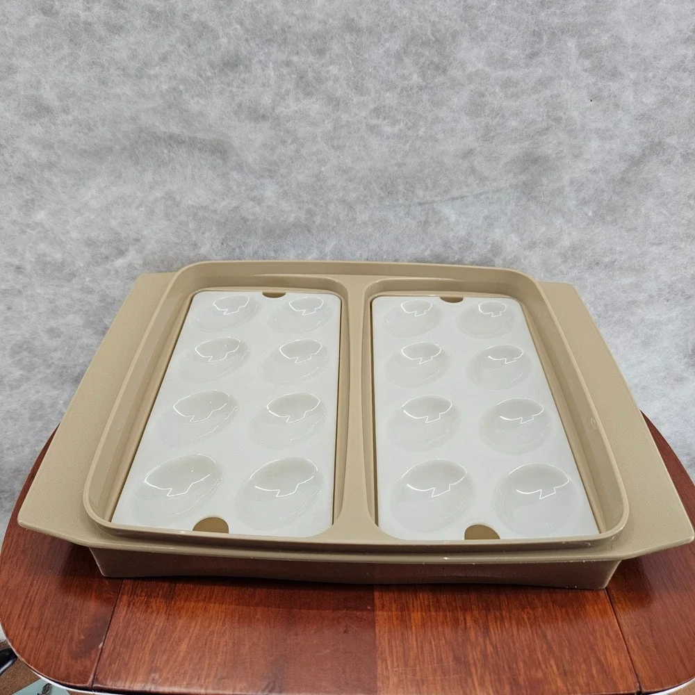 Tupperware Deviled Egg‎ Veggie Tray Set T22-1 Vintage Container Carrier Serving
